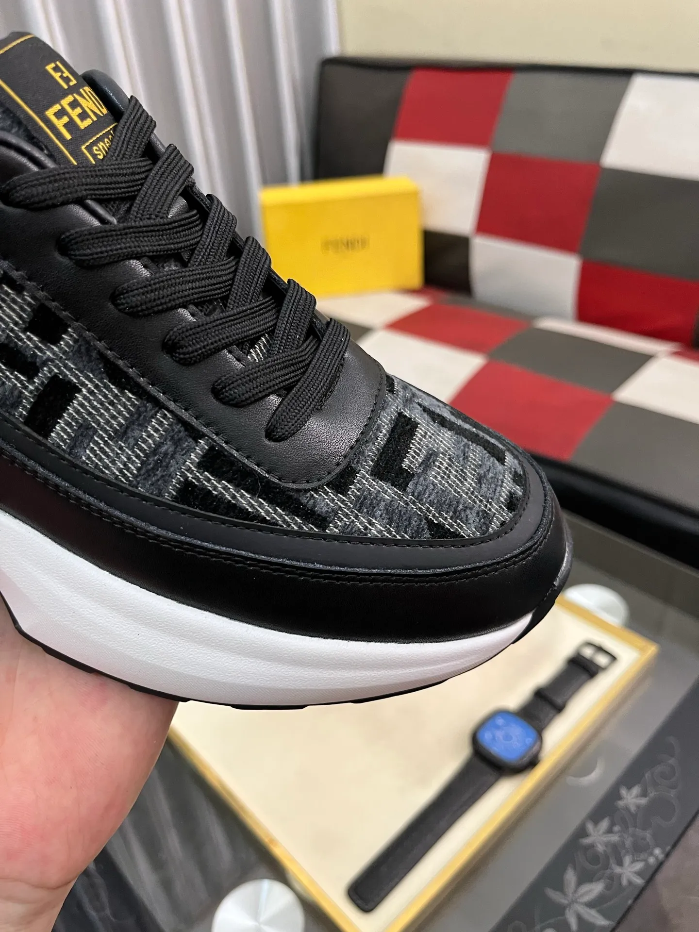 Men's shoes💰458⌚️⌚️[FENDI-FENDI] Classic men's casual shoes🔥New product nowadays, made of cowhide + breathable fabric, comfortable pigskin lining. The perfect last shape and generous and fashionable design have attracted the favor of many consumers. 🔥Number of sizes: 38-444️⃣Colors available
